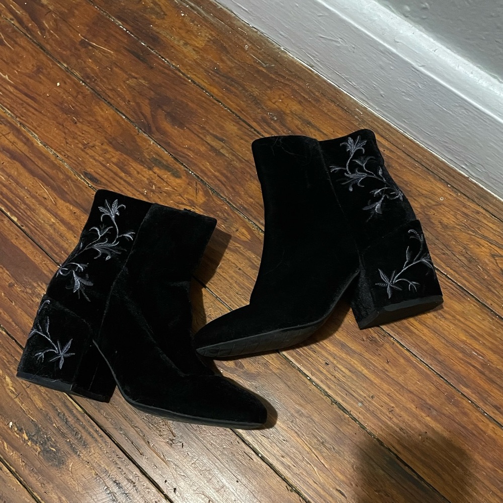 Black velvet ankle booties